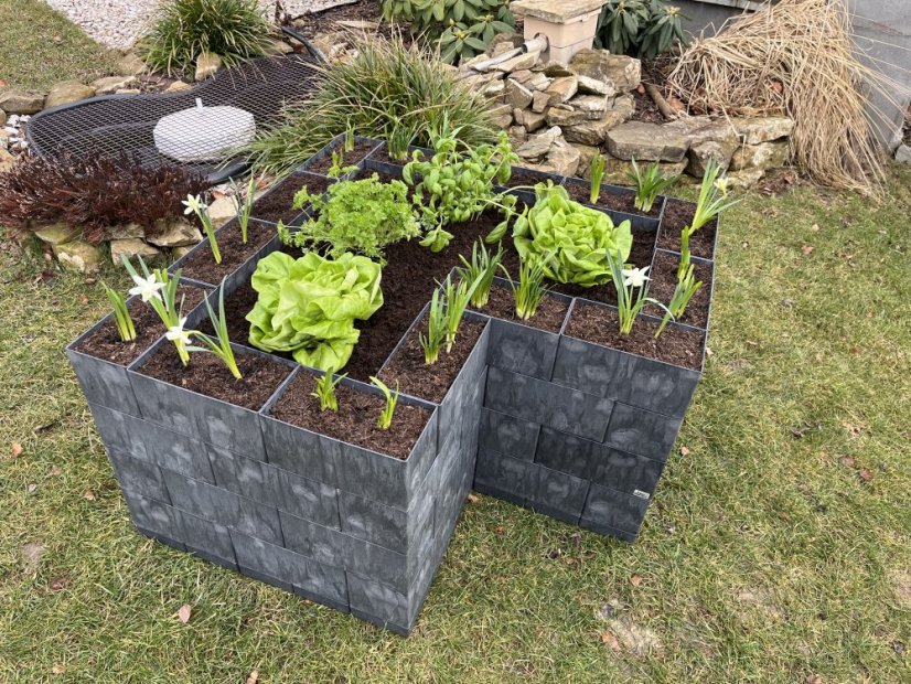 Hochbeet in Form eines H - Breite: 375 cm, Länge: 200 cm, Höhe: 87 cm