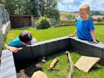 Wie wir einen Zaun für unsere Schildkröten gebaut haben